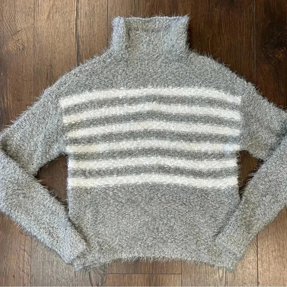 Tribal mock turtleneck sweater SZ SM - Picture 1 of 4